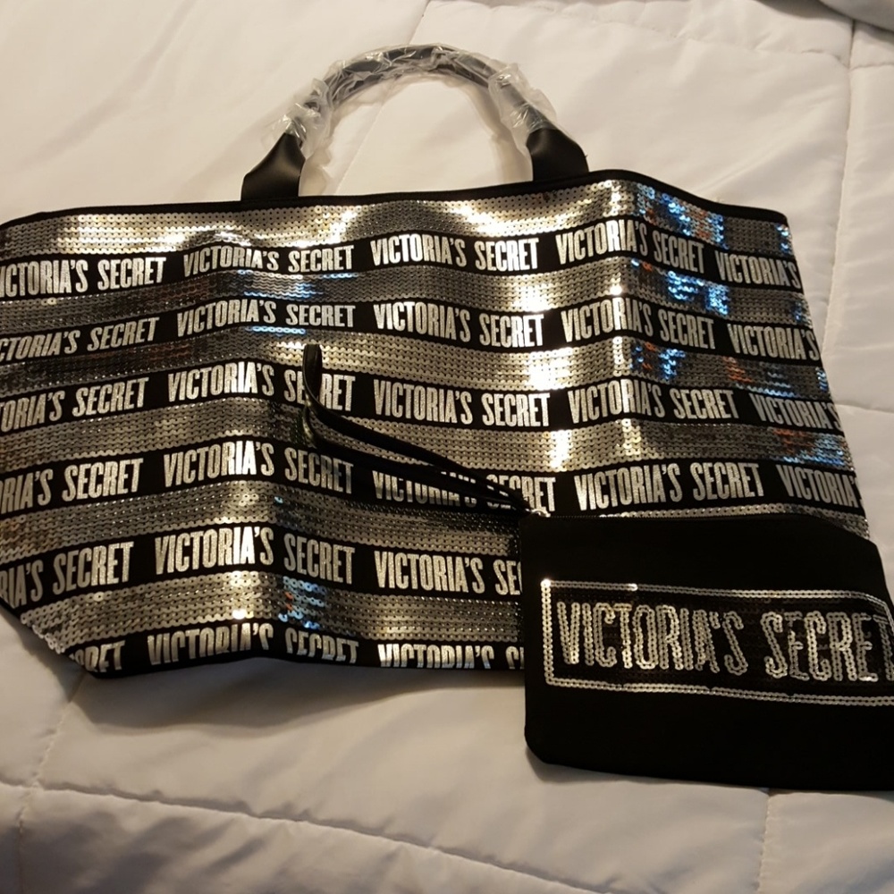 VS Tote with  cosmetic bag